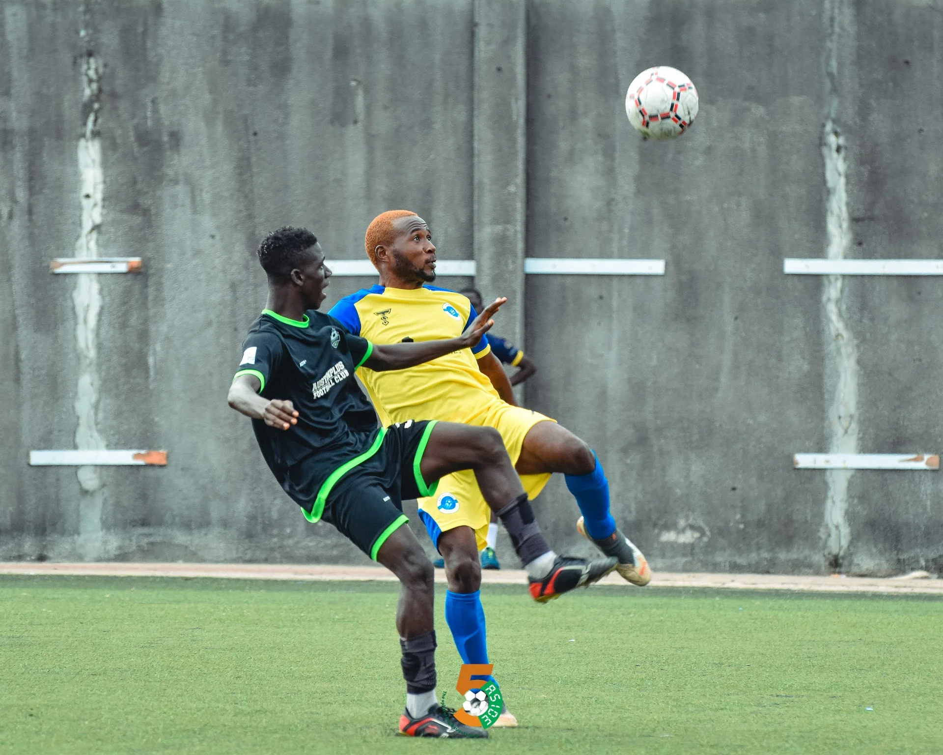 Shegx controlling the ball under aerial pressure